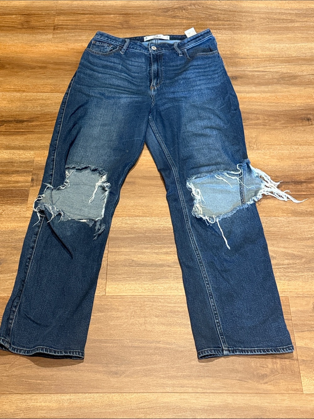 Hollister Women's Dark Blue Distressed High Waisted Relaxed Jeans